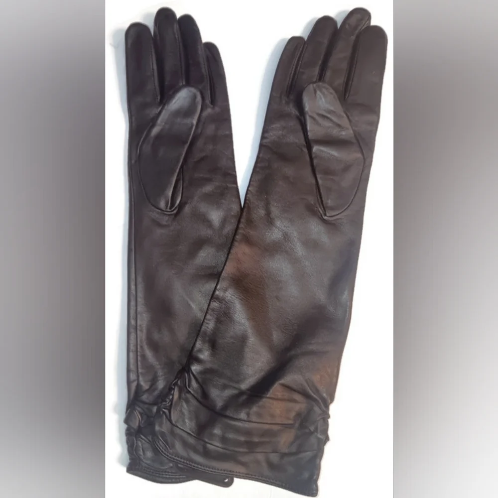 - WOMEN'S RUCHED 14", WARM FLEECE LINED  LONG LEATHER BLACK GLOVES, MEDIUM - Picture 2 of 2